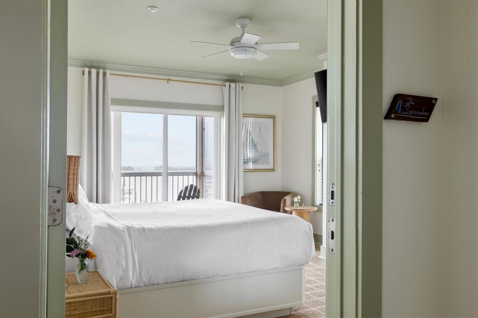 Regatta Inn - Adults Only Folly Beach Bagian luar foto