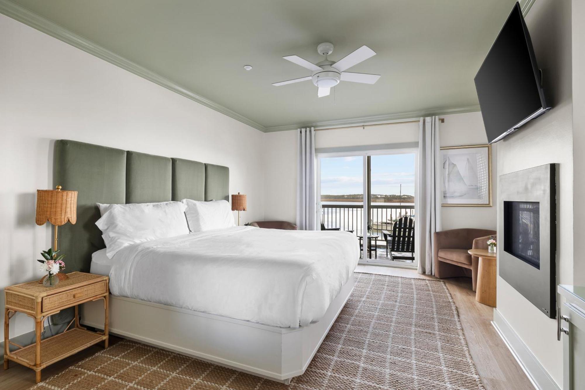 Regatta Inn - Adults Only Folly Beach Bagian luar foto
