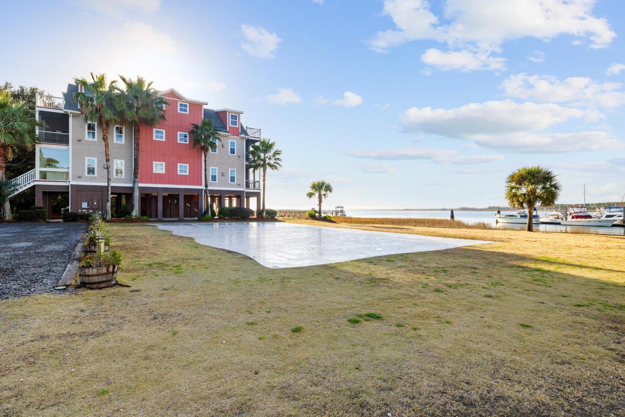 Regatta Inn - Adults Only Folly Beach Bagian luar foto
